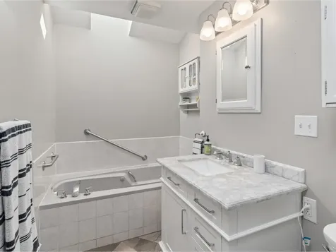 17 Westward Drive Burlington VT 05408