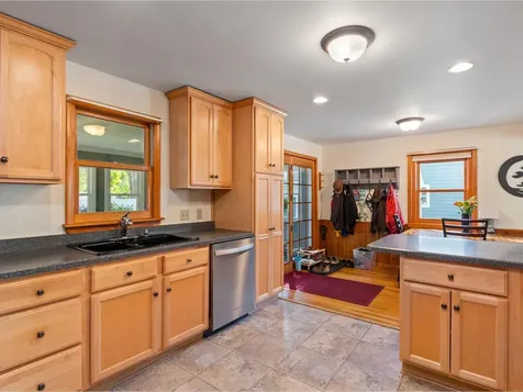 17 Westward Drive Burlington VT 05408