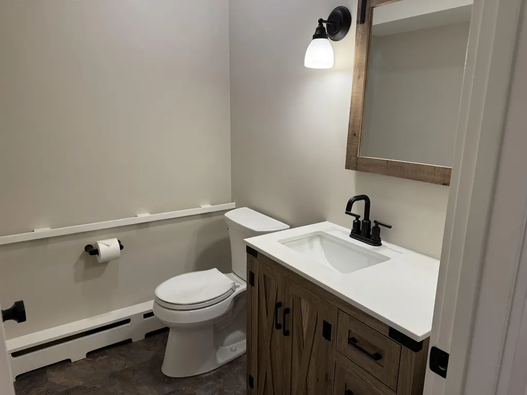11 Barnes Hill Stowe VT 05672