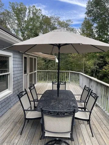 11 Barnes Hill Stowe VT 05672