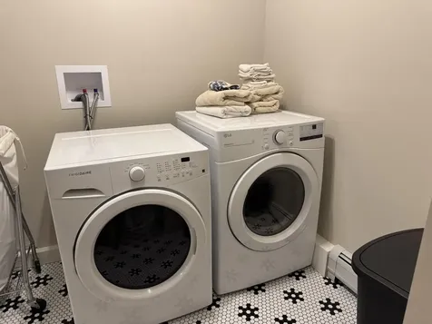 11 Barnes Hill Stowe VT 05672