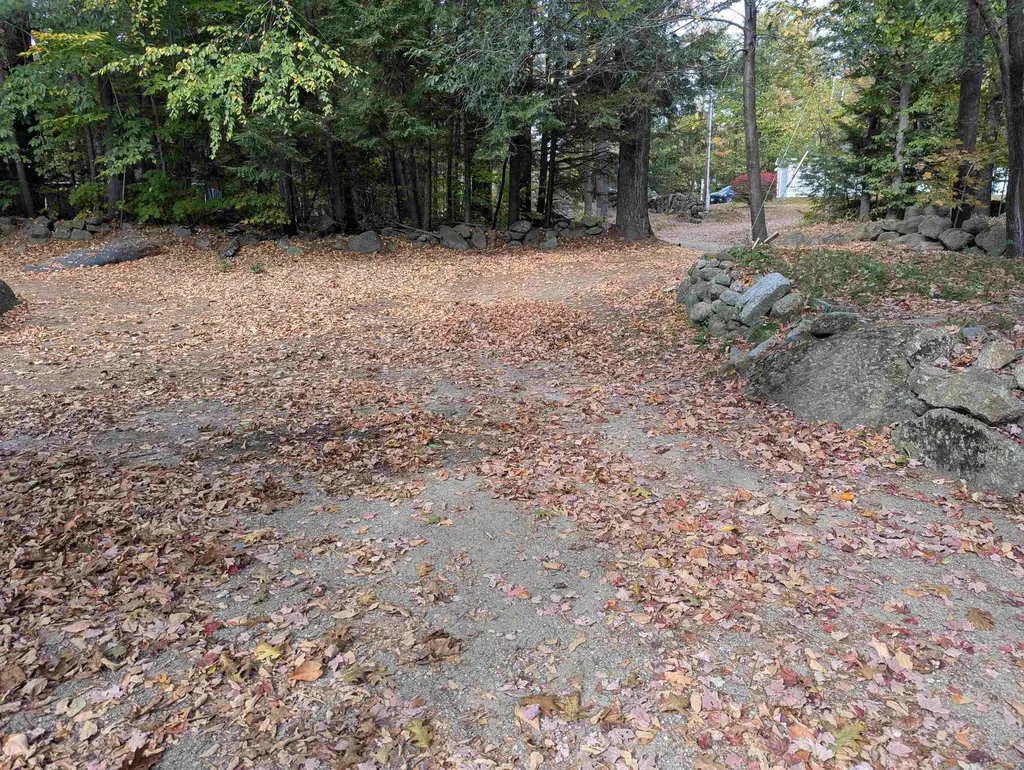 10 Melody Lane Hillsborough NH 03244