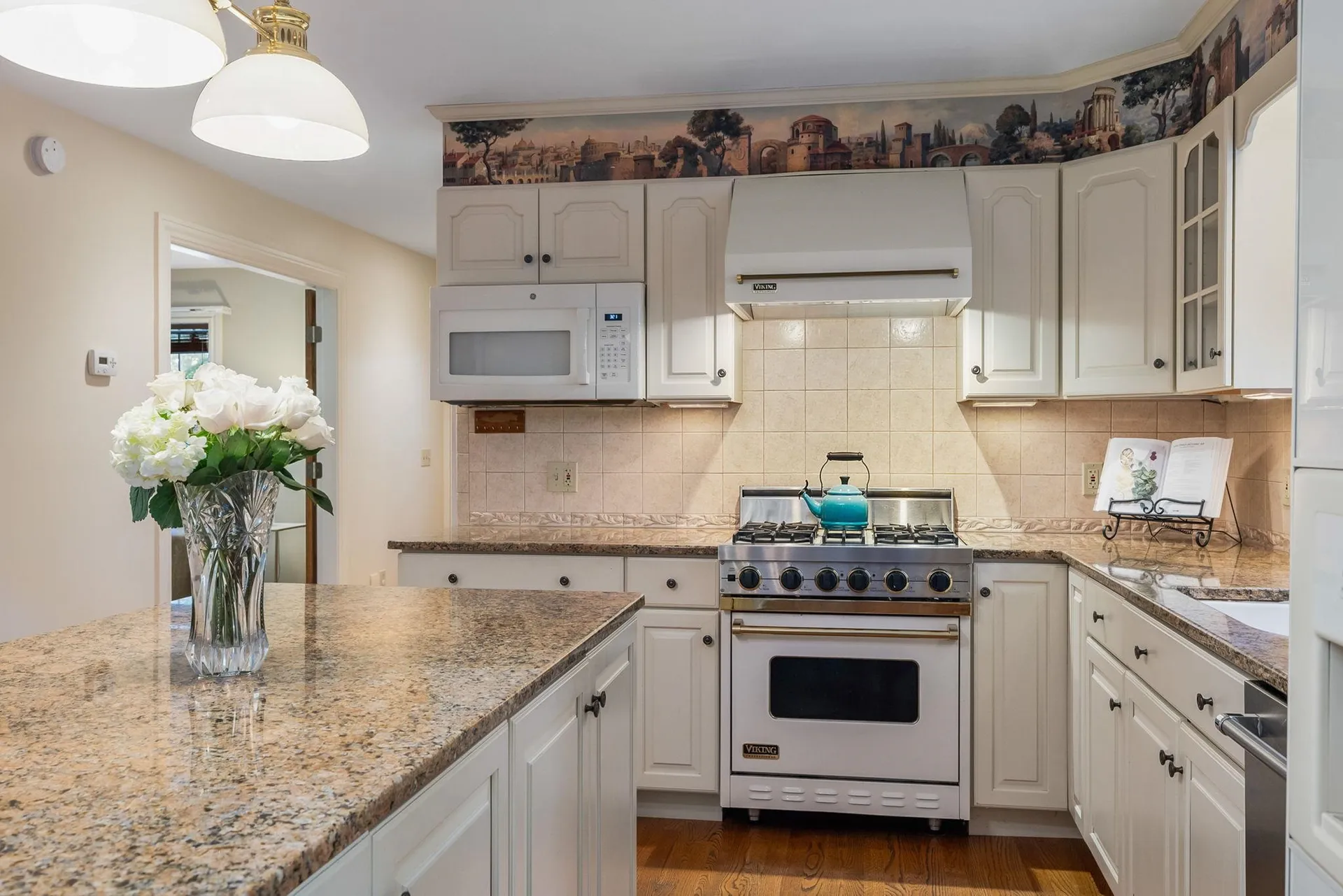 10 Cedar Road North Hampton NH 03862