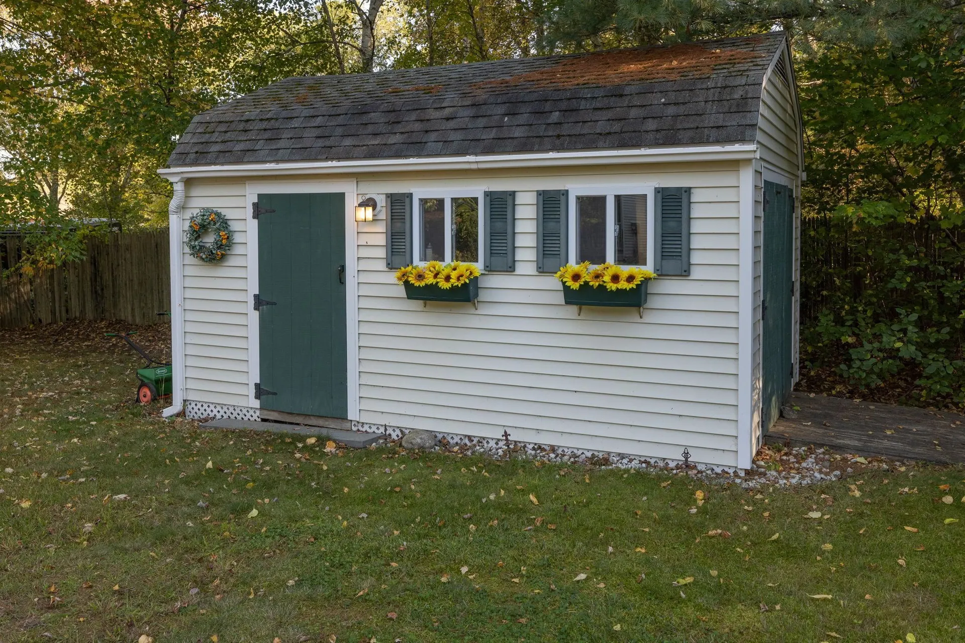 10 Cedar Road North Hampton NH 03862