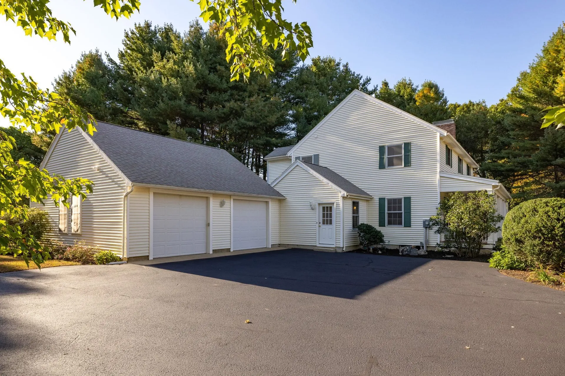 10 Cedar Road North Hampton NH 03862