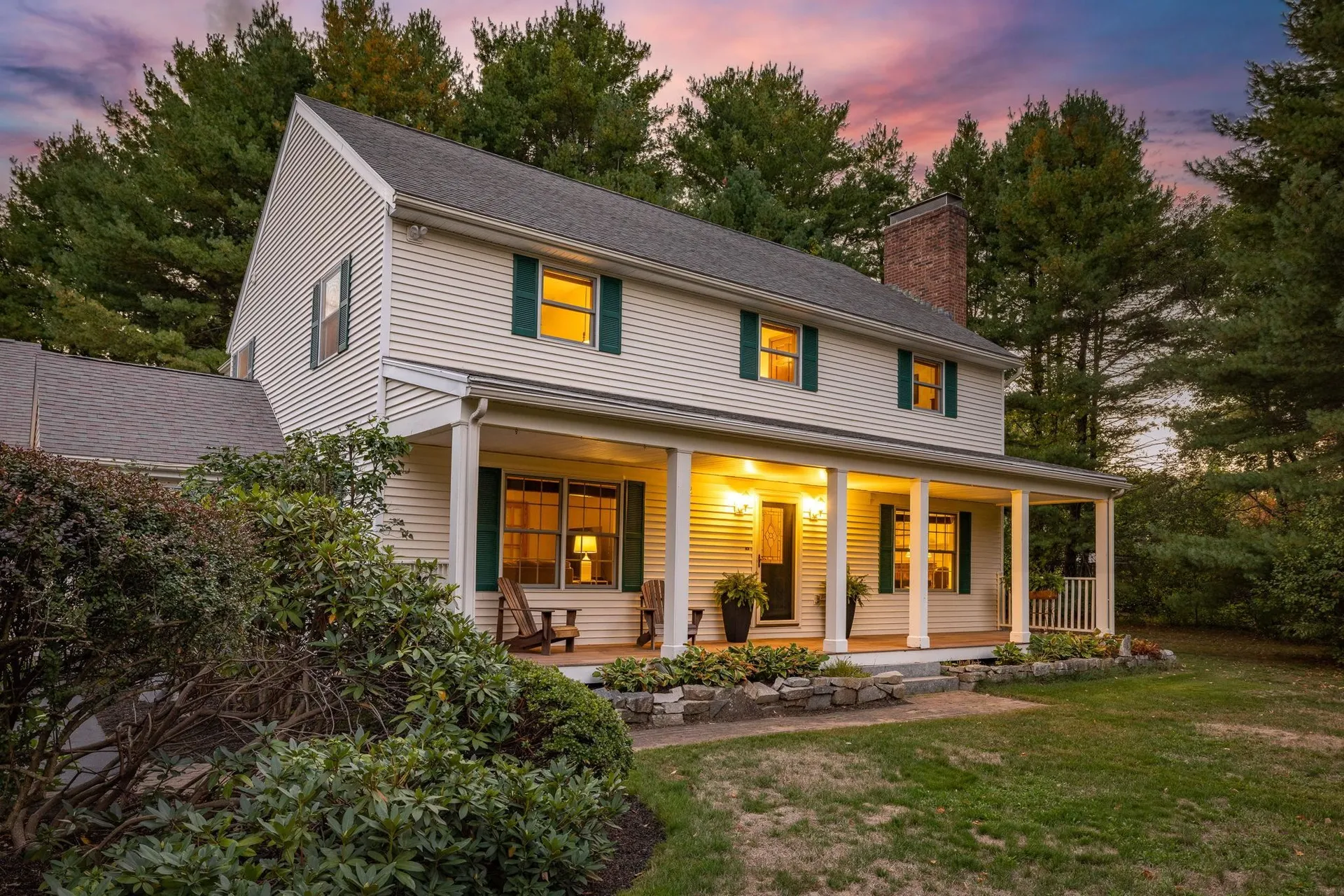 10 Cedar Road North Hampton NH 03862