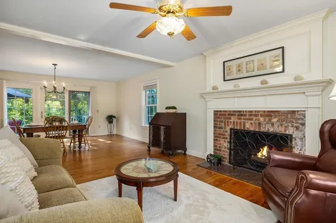 10 Cedar Road North Hampton NH 03862