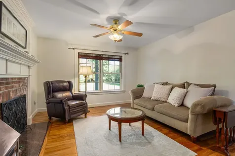 10 Cedar Road North Hampton NH 03862