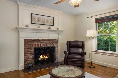 10 Cedar Road North Hampton NH 03862