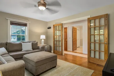 10 Cedar Road North Hampton NH 03862