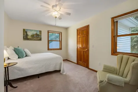 10 Cedar Road North Hampton NH 03862