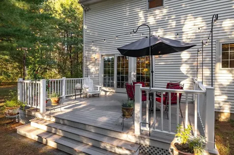 10 Cedar Road North Hampton NH 03862