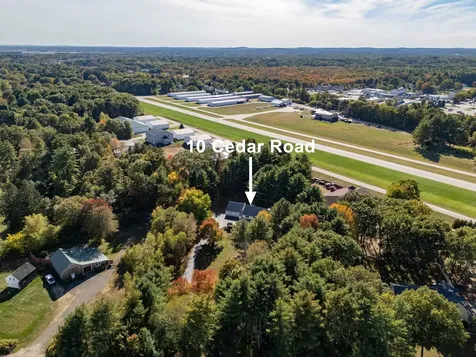 10 Cedar Road North Hampton NH 03862