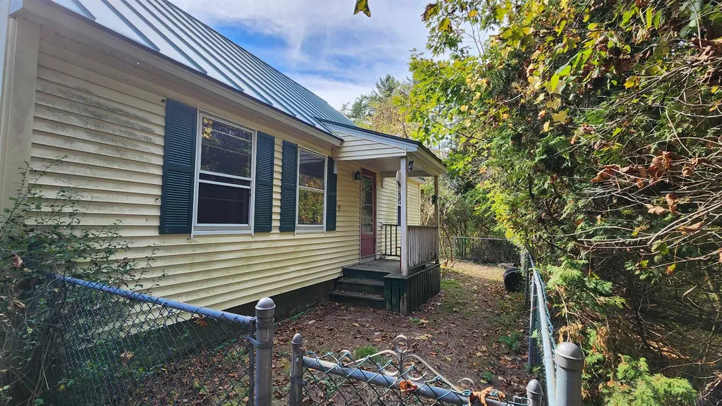 45 Chase Street Claremont NH 03743