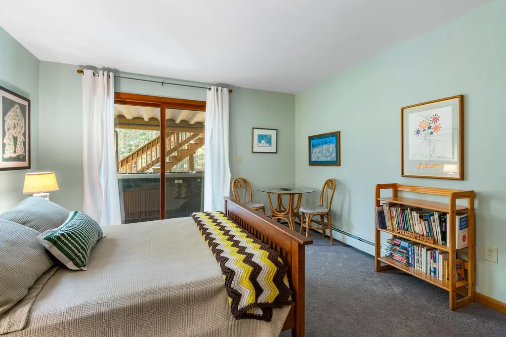 13 Lark Place Enfield NH 03748