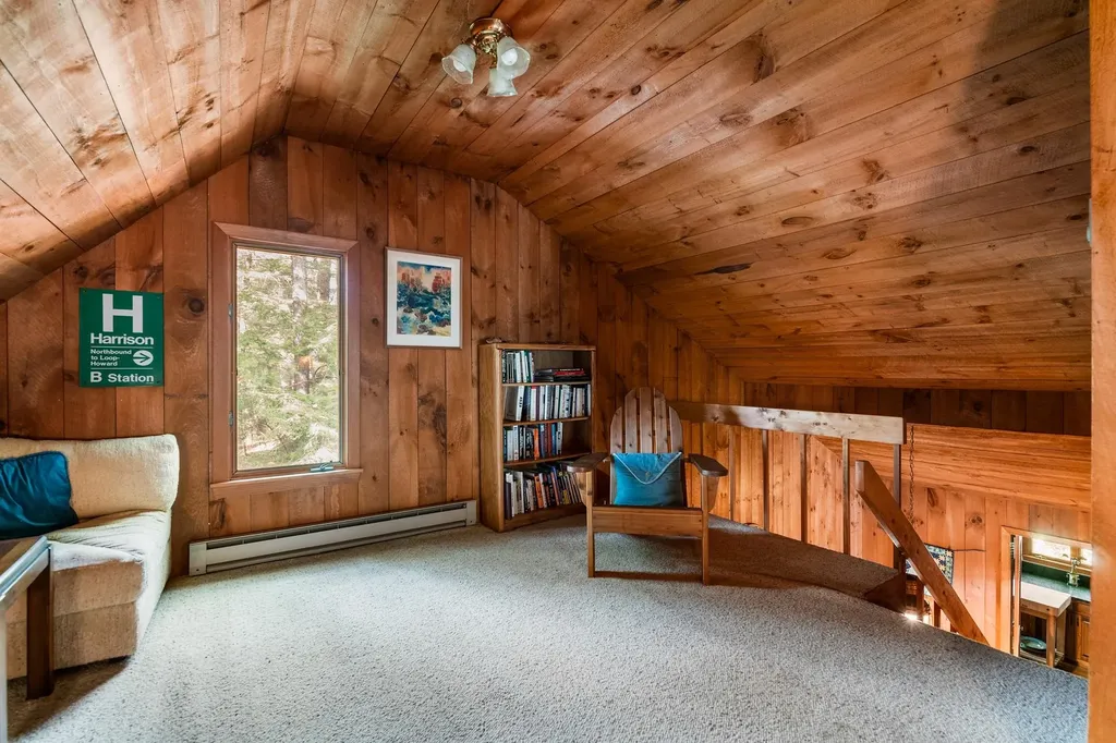 13 Lark Place Enfield NH 03748