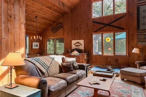 13 Lark Place Enfield NH 03748