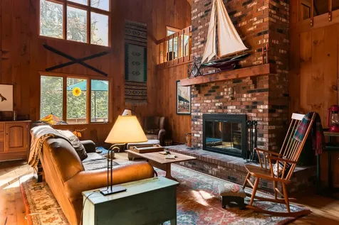 13 Lark Place Enfield NH 03748