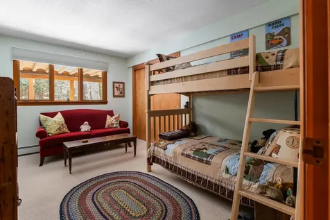 13 Lark Place Enfield NH 03748