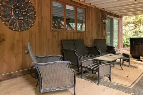 13 Lark Place Enfield NH 03748