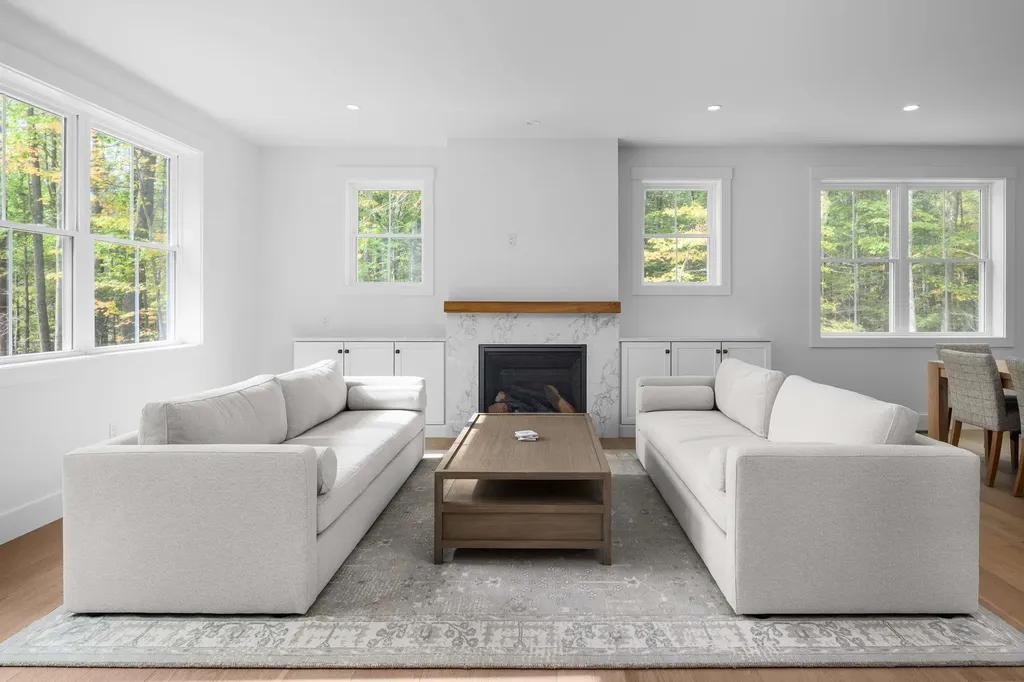 12 Whiporwill Drive Ogunquit ME 03907