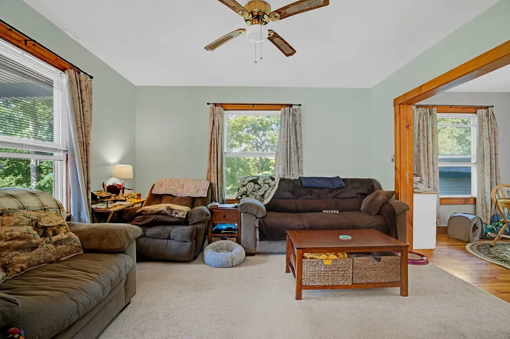 10 Mckenzie Drive Windsor VT 05089