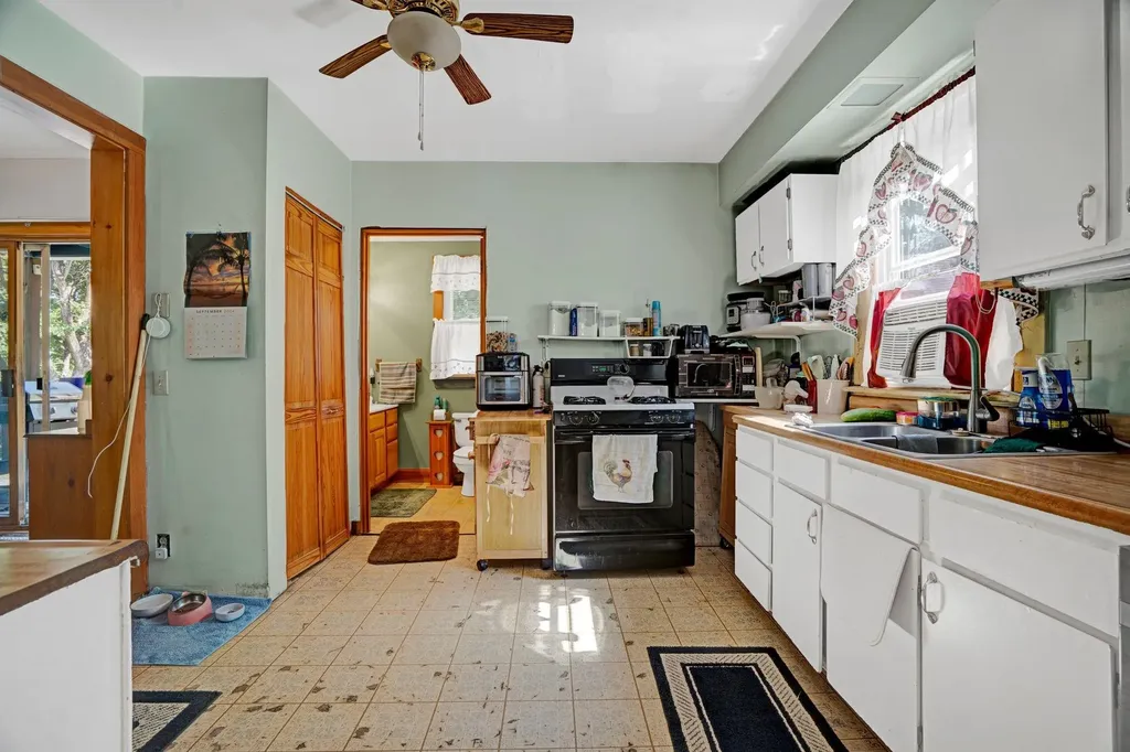 10 Mckenzie Drive Windsor VT 05089