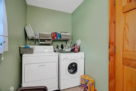 10 Mckenzie Drive Windsor VT 05089