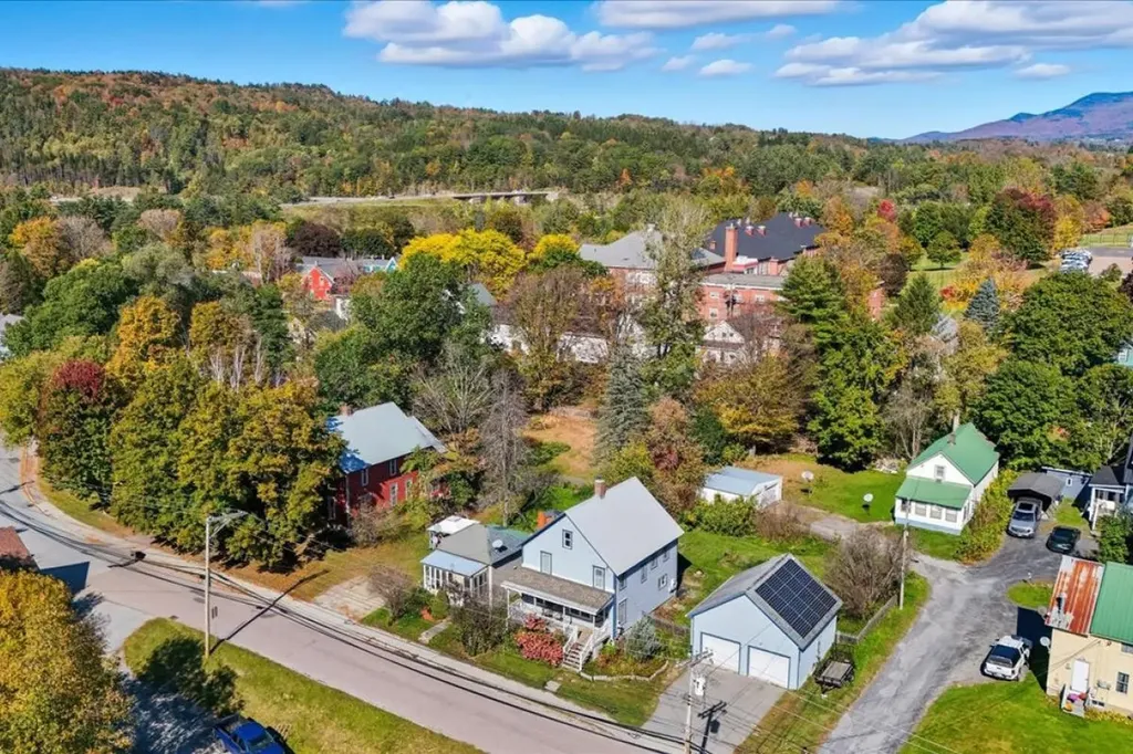 16 Railroad Street Waterbury VT 05676