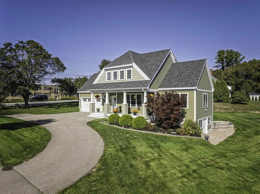 4 Shore Lane Dover NH 03820