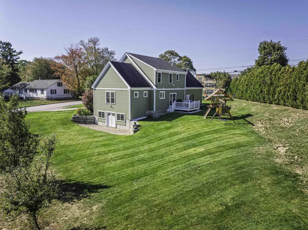 4 Shore Lane Dover NH 03820