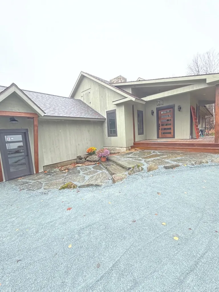 389 Upper Pinnacle Road Stowe VT 05672