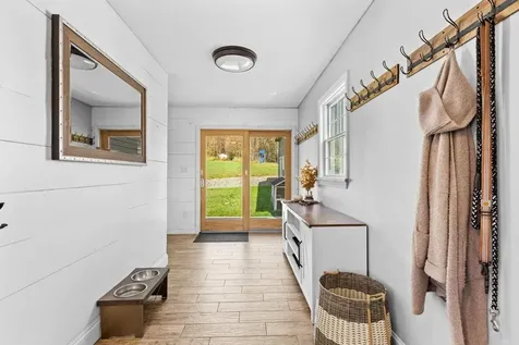 729 Presidential Highway Jefferson NH 03584