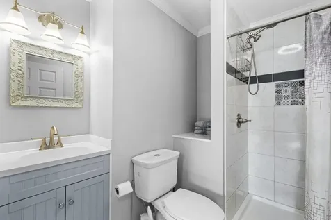 729 Presidential Highway Jefferson NH 03584