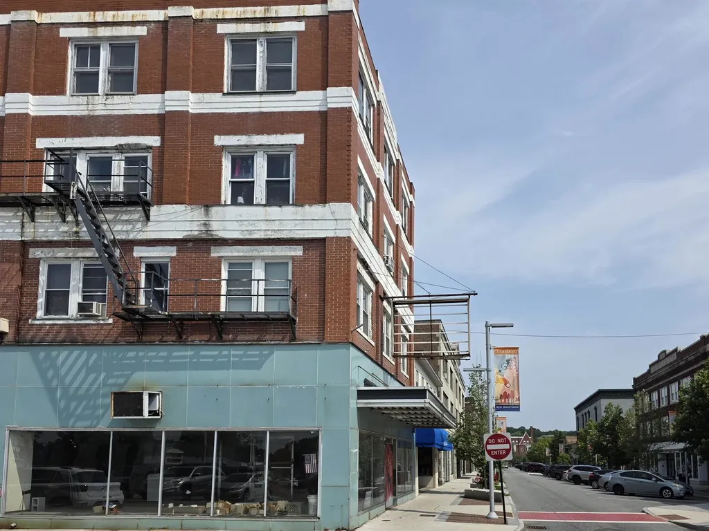 65 Pleasant Street Claremont NH 03743