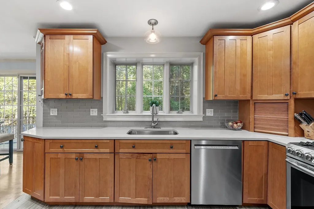 1 Pheasant Lane Portsmouth NH 03801