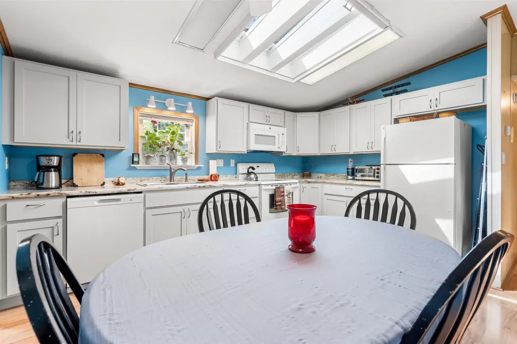 28 Great Brook Drive Belmont NH 03220-4403