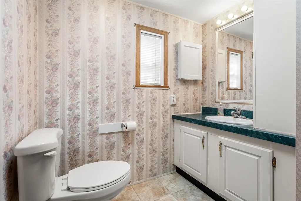 28 Great Brook Drive Belmont NH 03220-4403