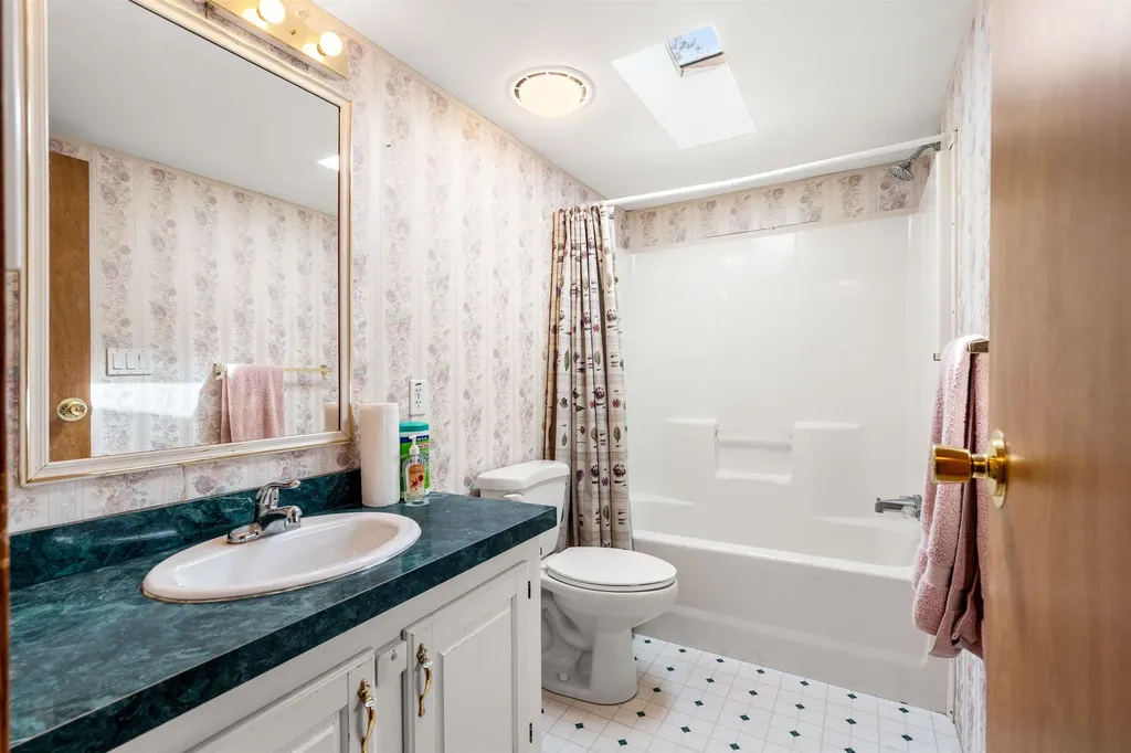 28 Great Brook Drive Belmont NH 03220-4403