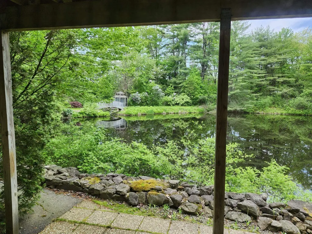 28 Great Brook Drive Belmont NH 03220-4403