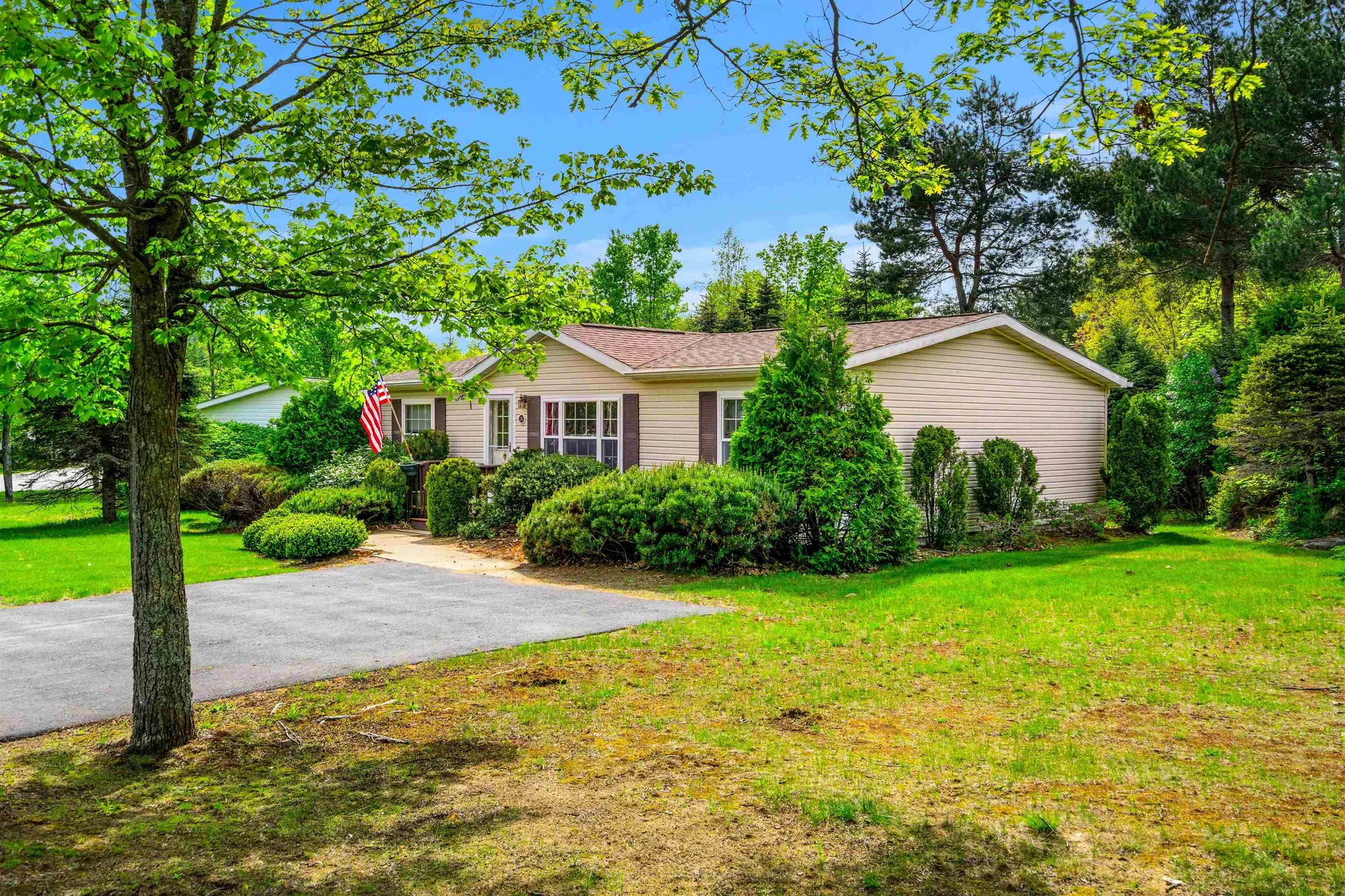 28 Great Brook Drive Belmont NH 03220-4403