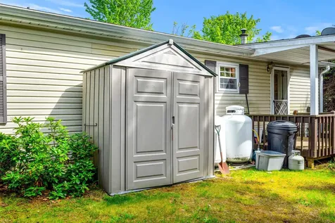 28 Great Brook Drive Belmont NH 03220-4403