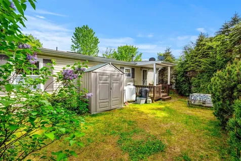 28 Great Brook Drive Belmont NH 03220-4403