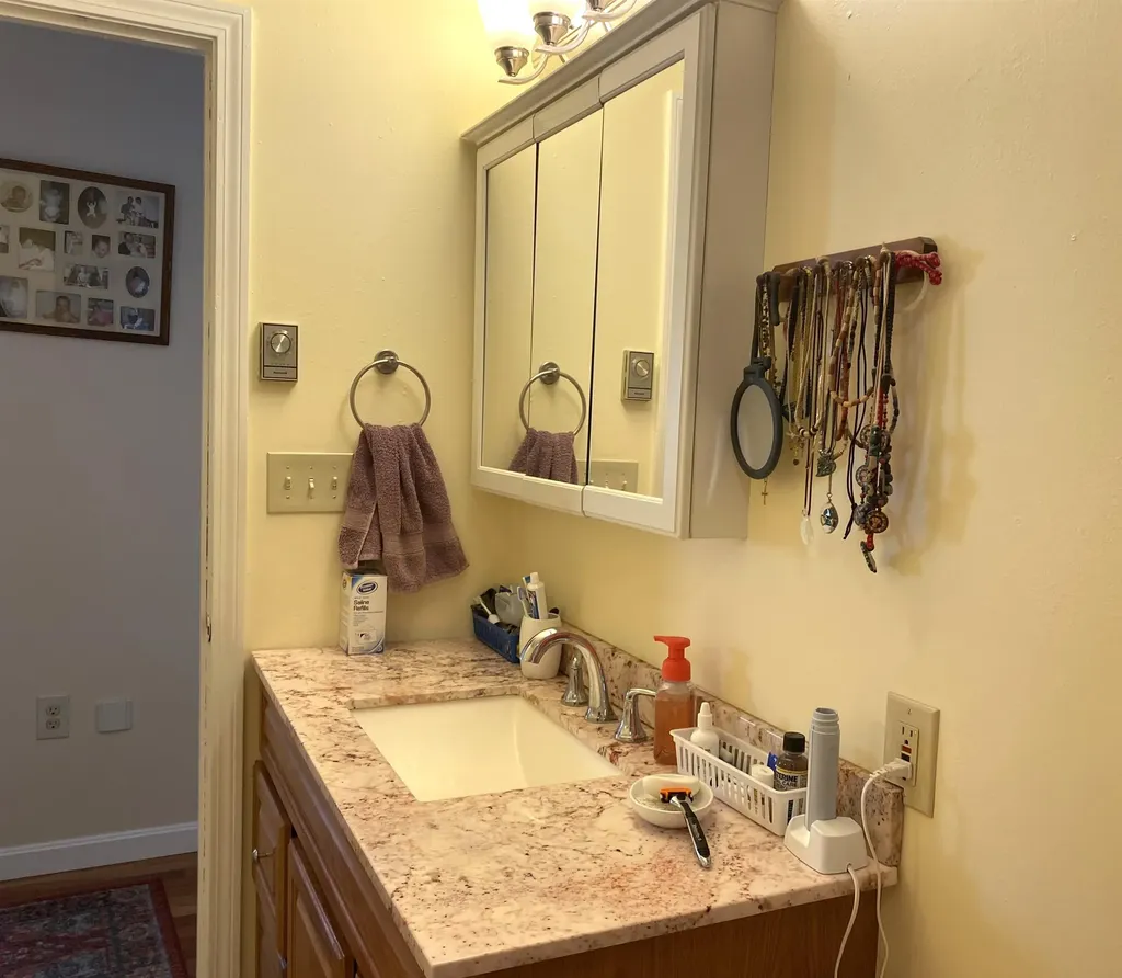 23 Brookside Drive Middlebury VT 05753