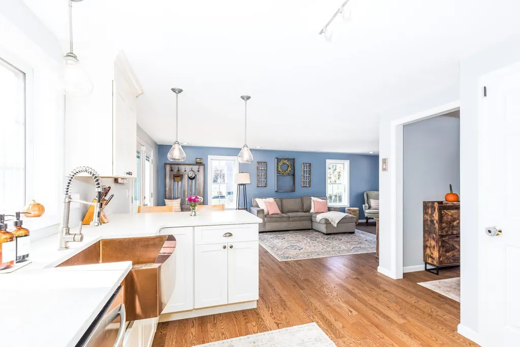 54 Cavil Mill Road Fremont NH 03044