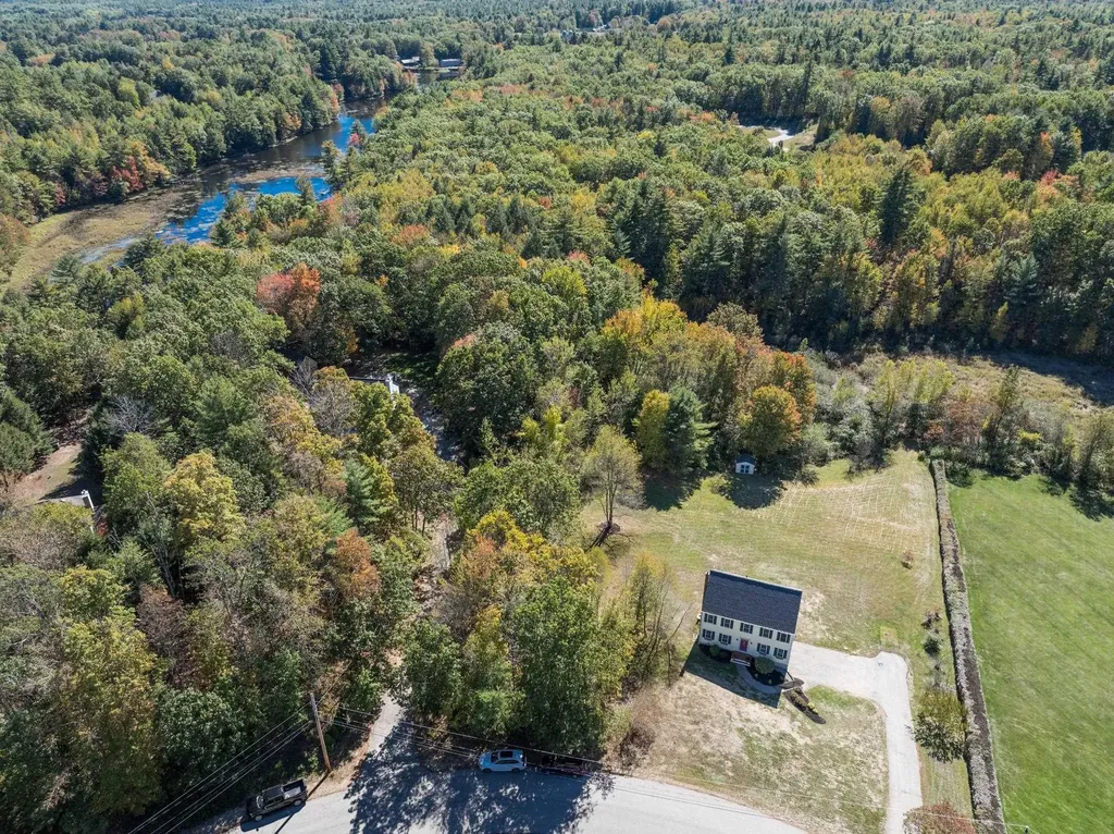 54 Cavil Mill Road Fremont NH 03044