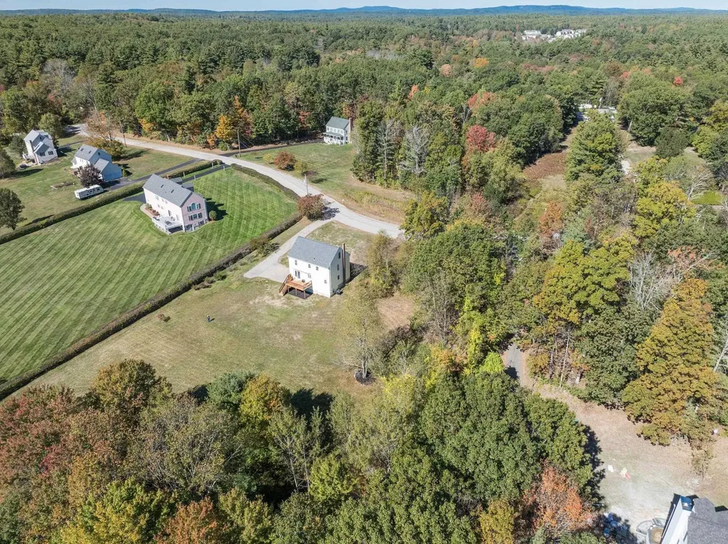 54 Cavil Mill Road Fremont NH 03044