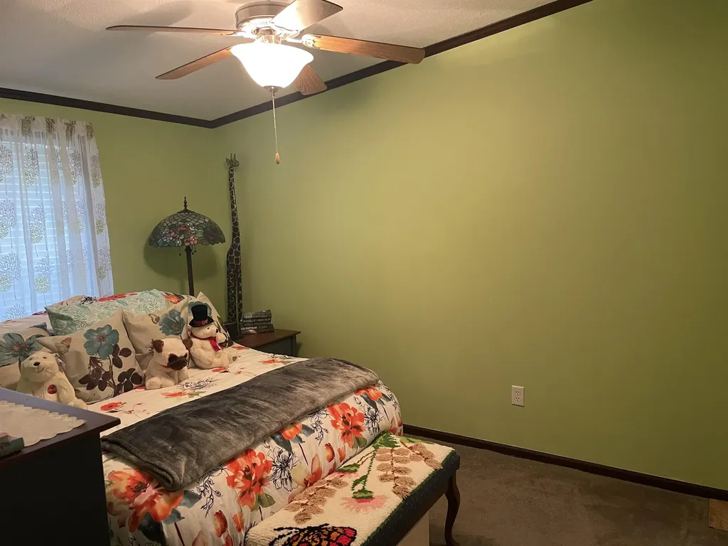 6 Mansfield Woods Way New Hampton NH 03256