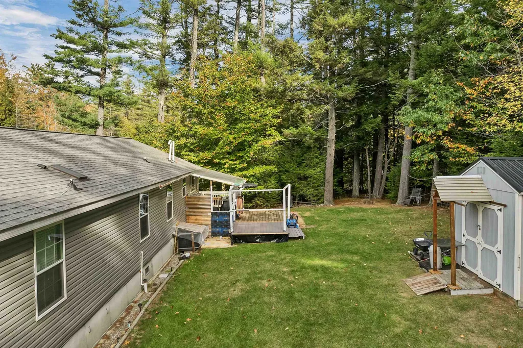 6 Mansfield Woods Way New Hampton NH 03256