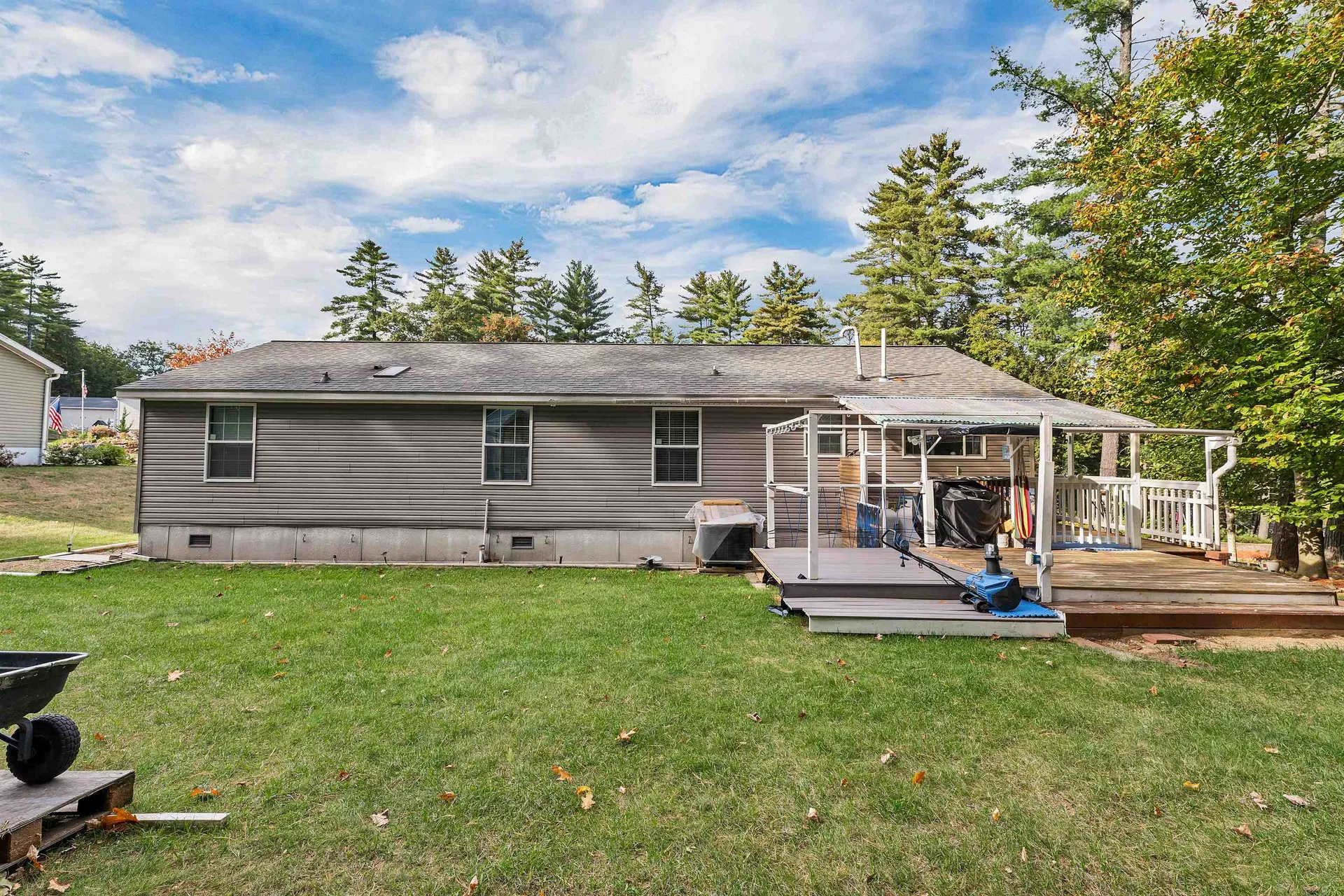 6 Mansfield Woods Way New Hampton NH 03256